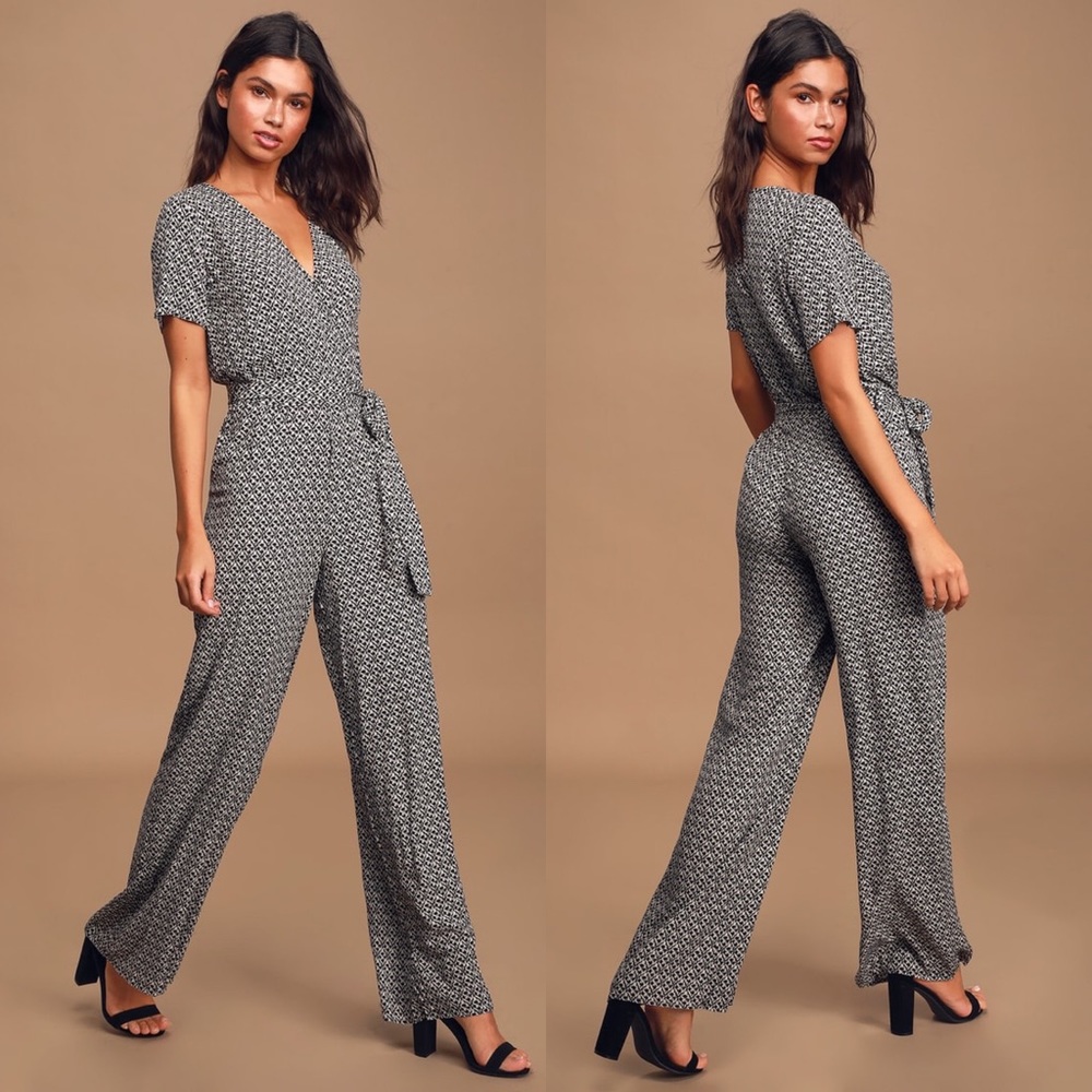 Lulu’s Black and White Wide-Leg Jumpsuit